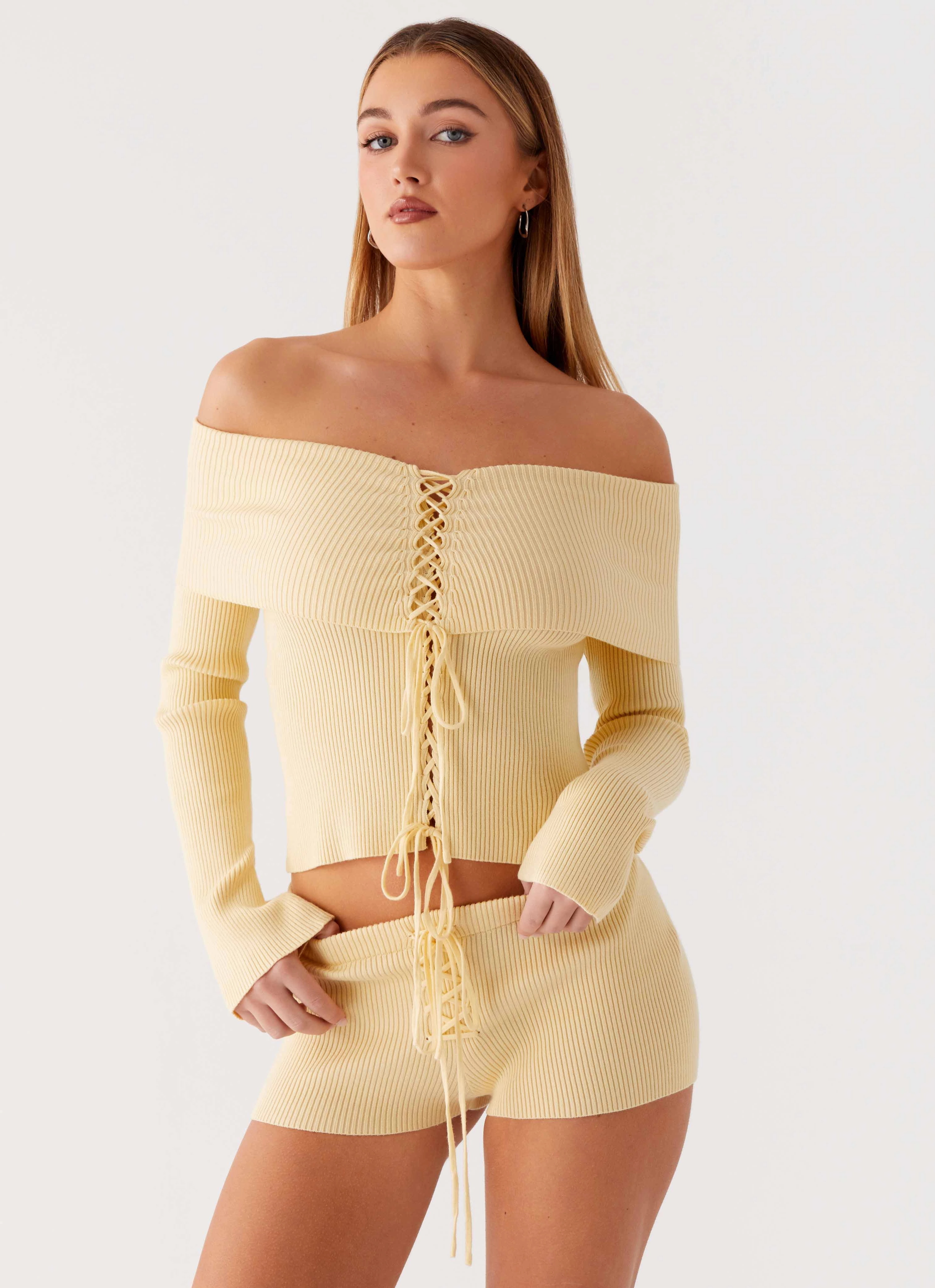 Muted Muse Knit Mini Short - Yellow Soft Comfort Quick Comfort