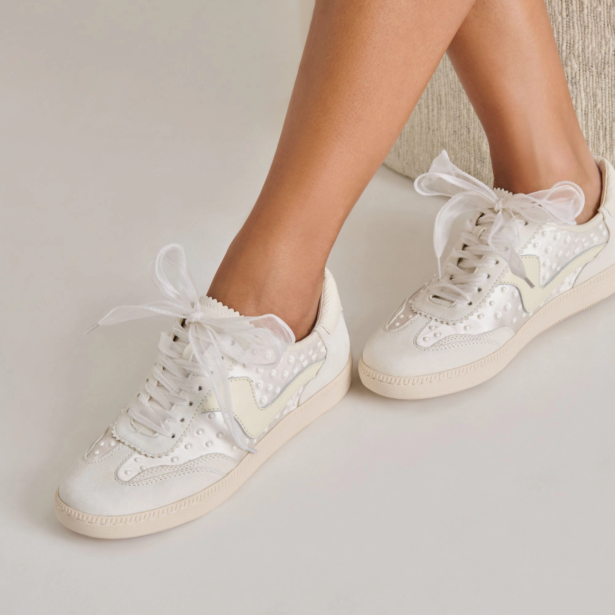 Easy Clean Surface NOTICE PEARL SNEAKERS OFF WHITE SATIN