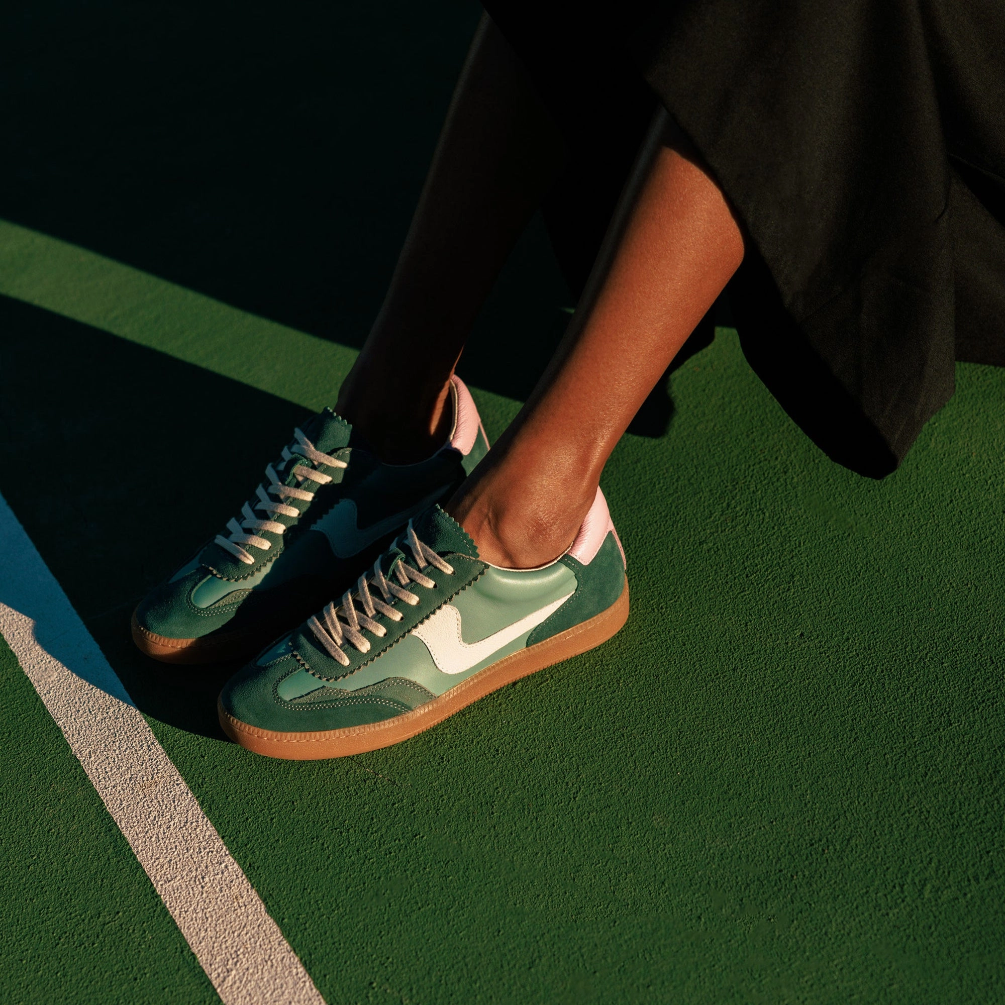 Foam Pod Cushioning NOTICE SNEAKERS GREEN SUEDE