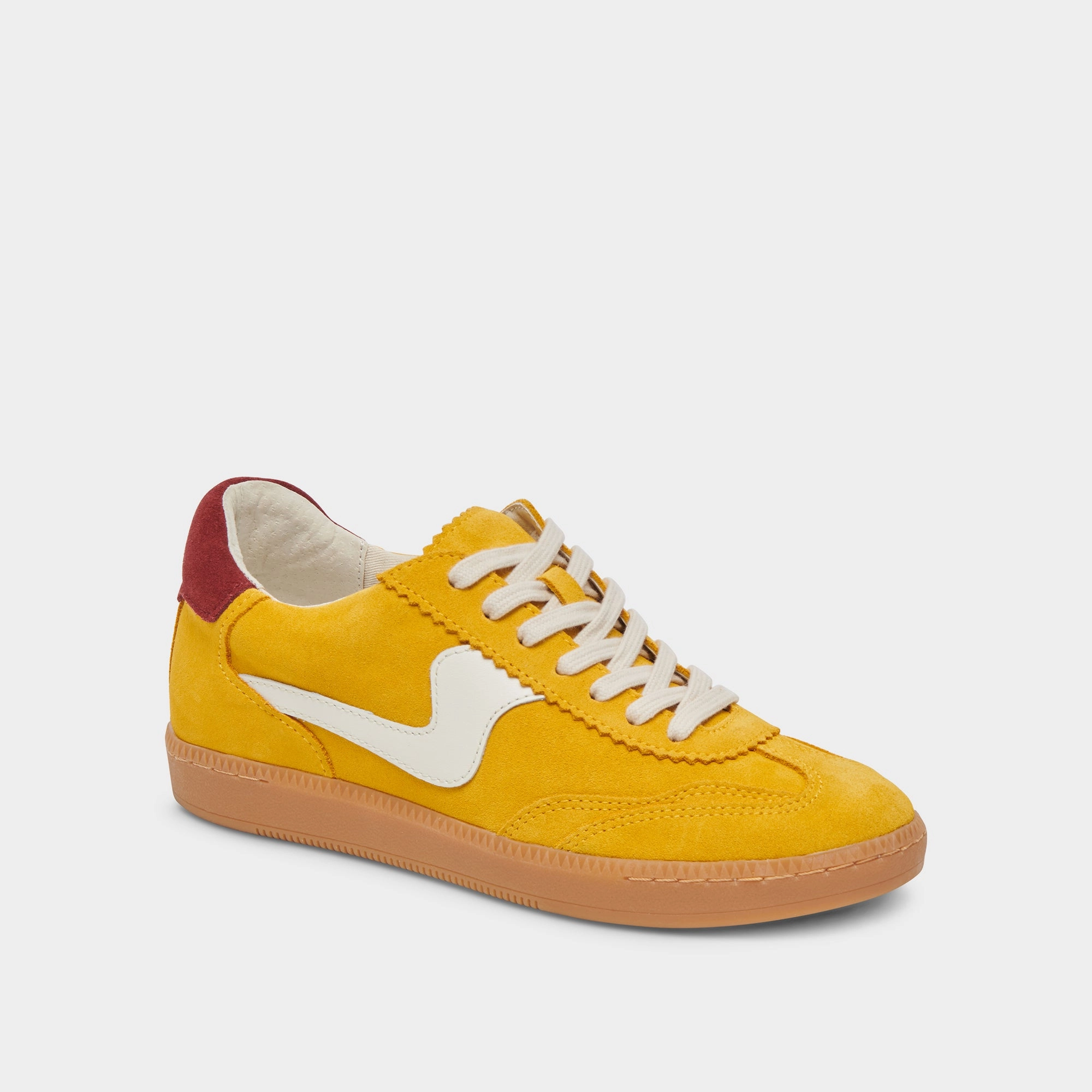 NOTICE SNEAKERS MUSTARD SUEDE Pressure Zoned Cushioning Trend-setting silhouette