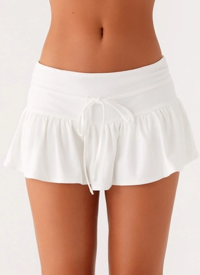 Landon Mini Skort - White Trendy Outfit muted tone