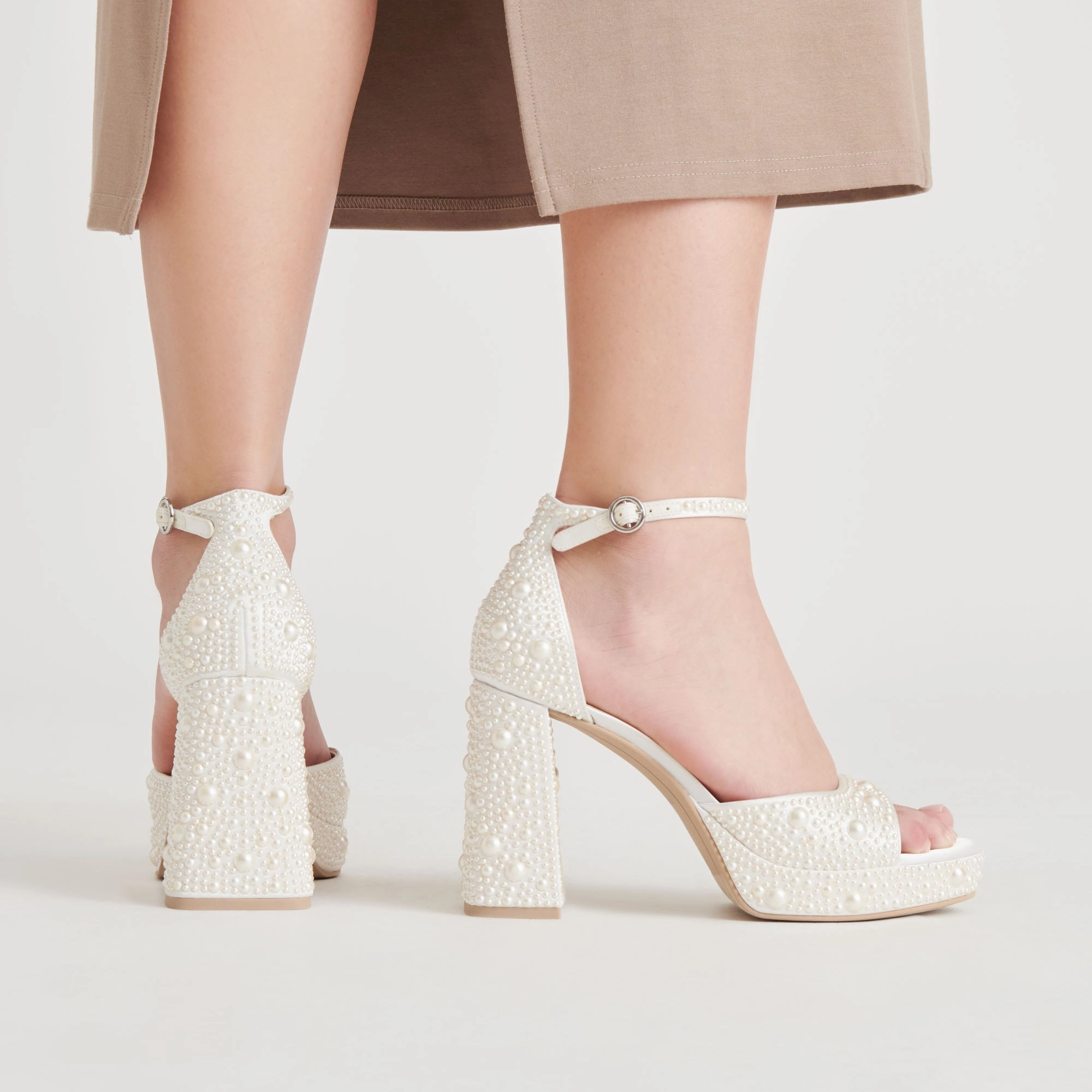 PANDRO PEARL HEELS TRUE WHITE SATIN Season Spark Unique Look