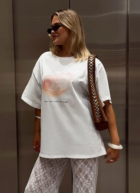 Anti-pilling WrinkleFreeFabric Pearl Oversized Tee - White