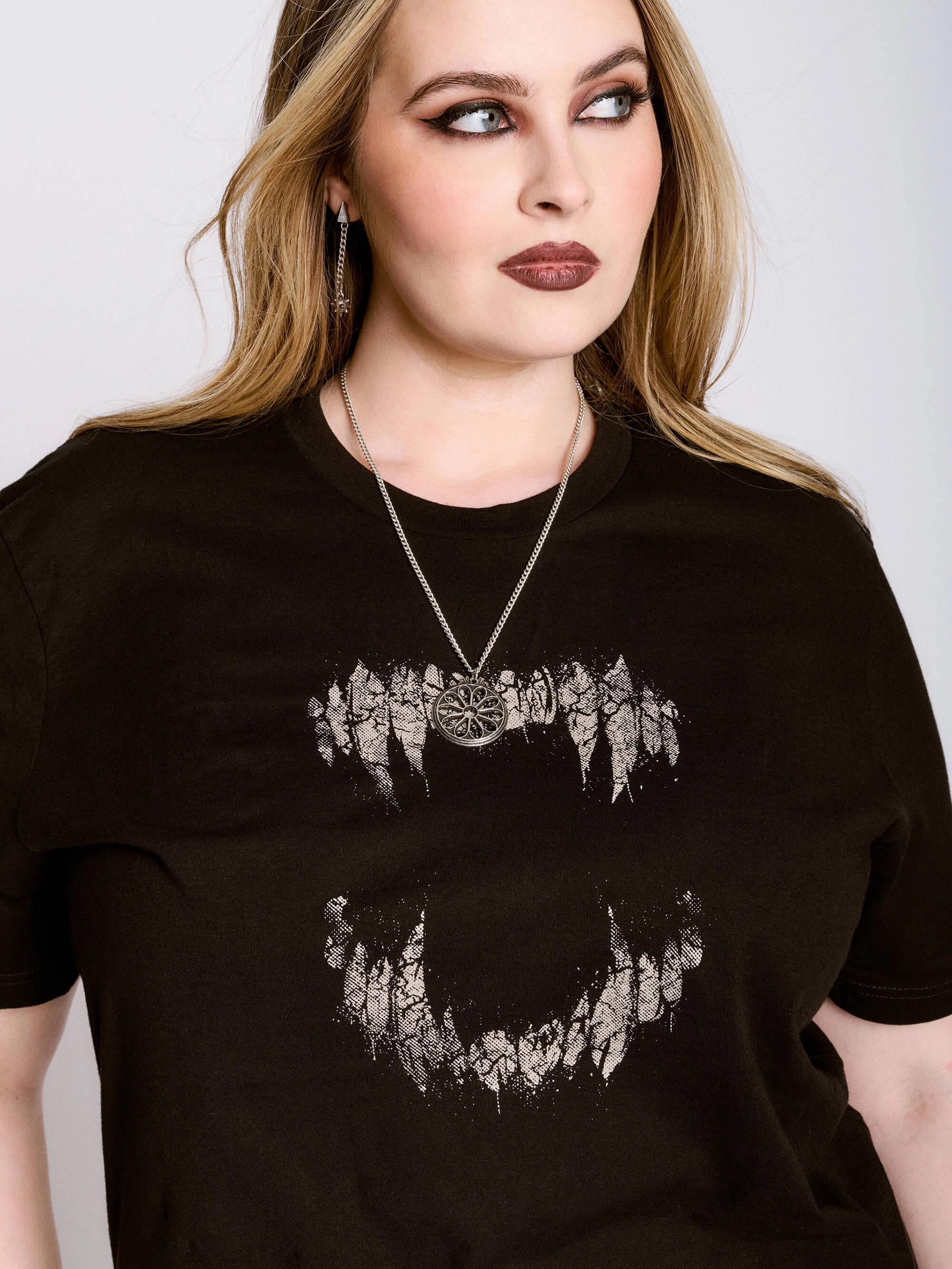Undead T-Shirt Non Irritating Collar