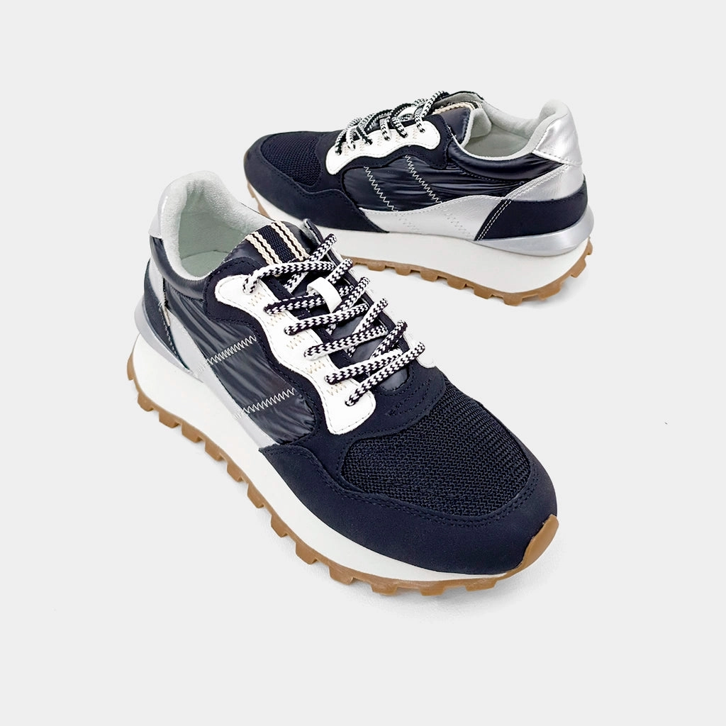 PHOEBE Cushion Line Durable Upper Material