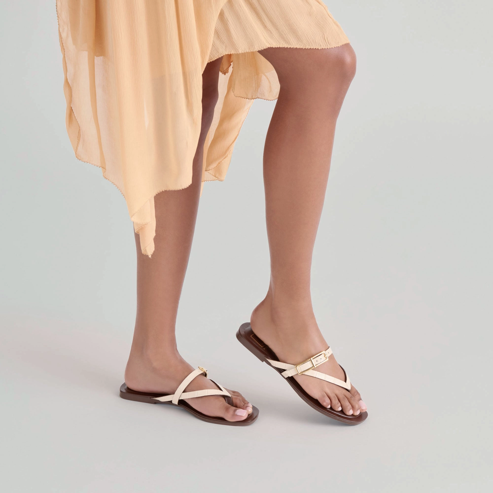 PIERS SANDALS BEIGE CROCO EMBOSSED LEATHER Fashionable Travel Shoes