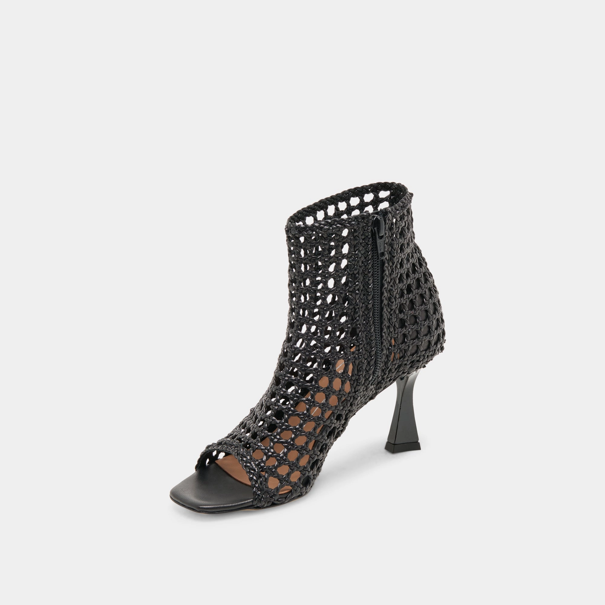 Pull Tab QUIN HEELS BLACK WOVEN LEATHER