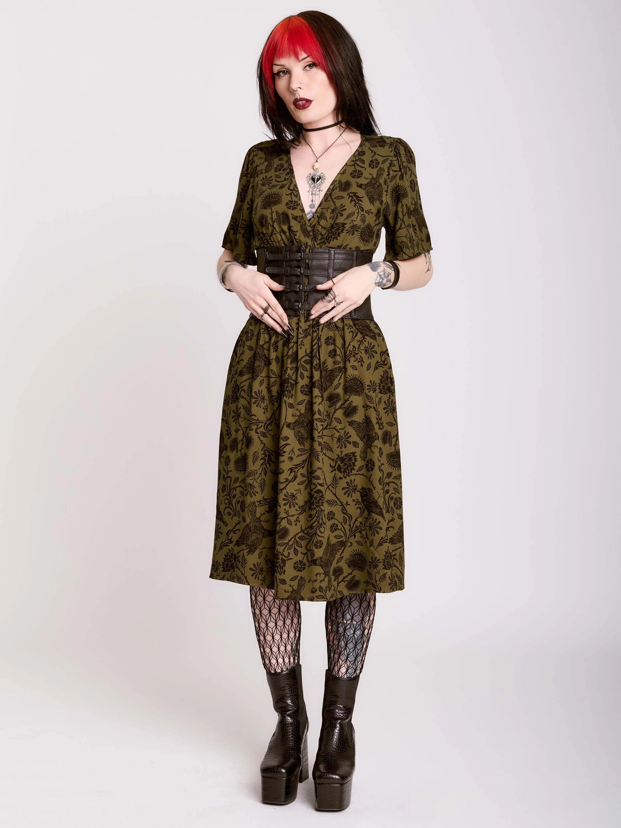 Trendy midi dress Raven Brocade Dress