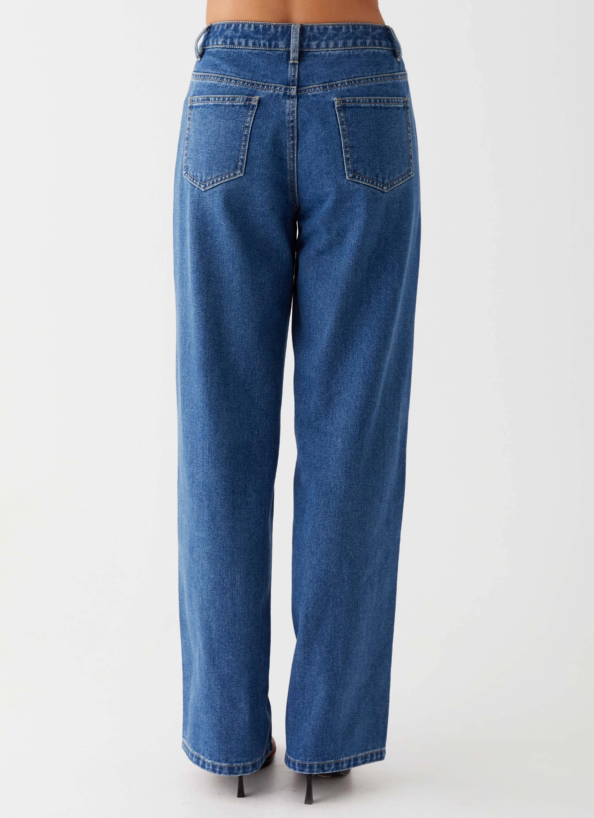 Keanna Low Rise Jeans - Indigo Relaxed Style Outdoor Enthusiast Evening Stroll Comfy Design