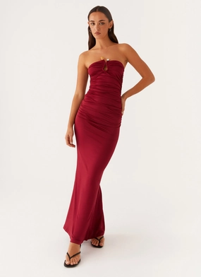 Rudy Maxi Dress - Maroon Subtle design
