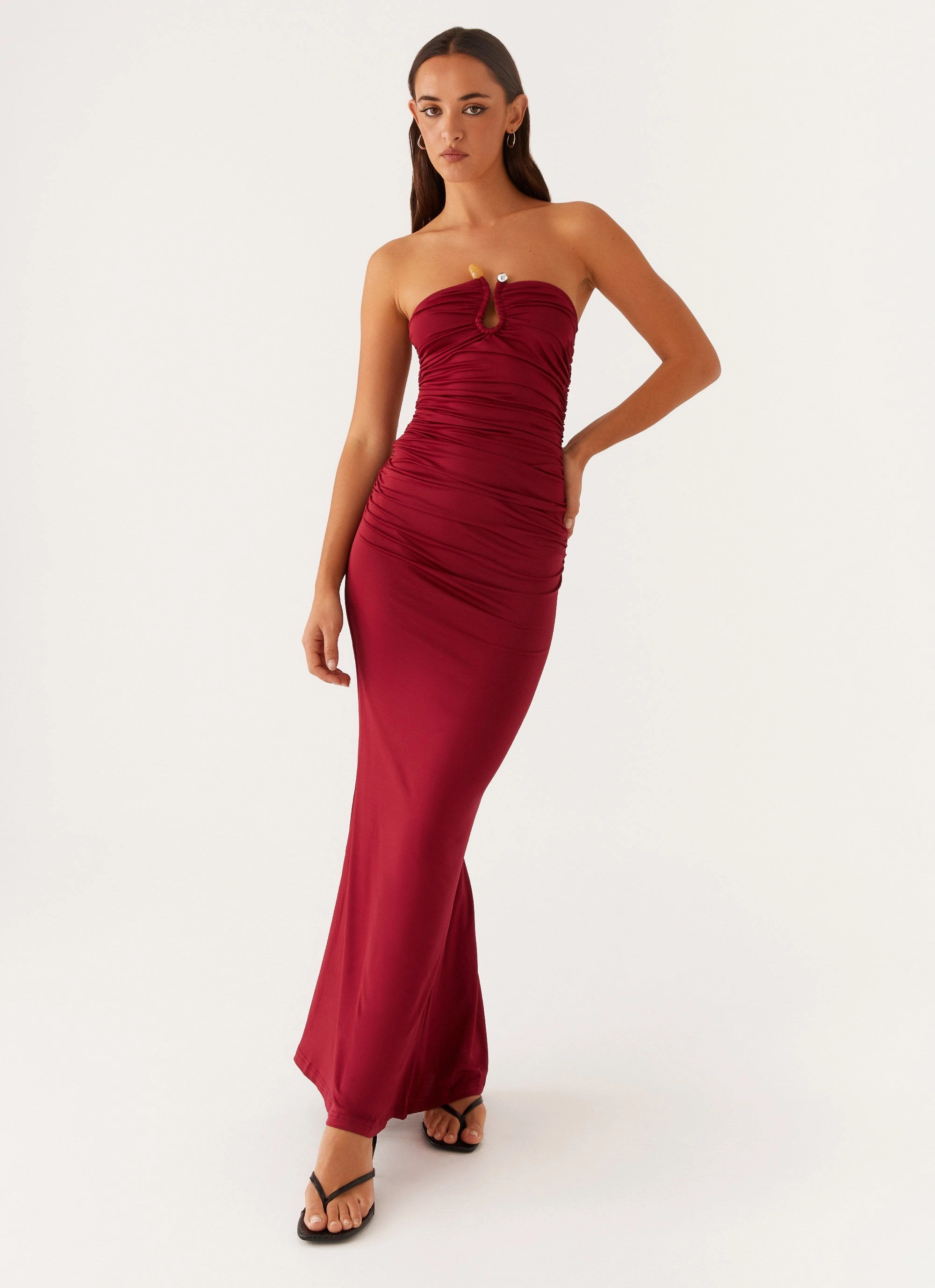 Rudy Maxi Dress - Maroon Subtle design