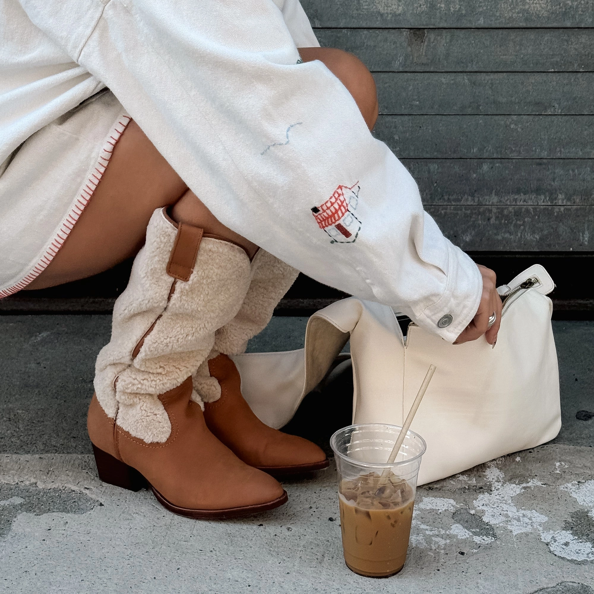 MYKEL PLUSH BOOTS CARAMEL NUBUCK Stable Support Adventure Journey