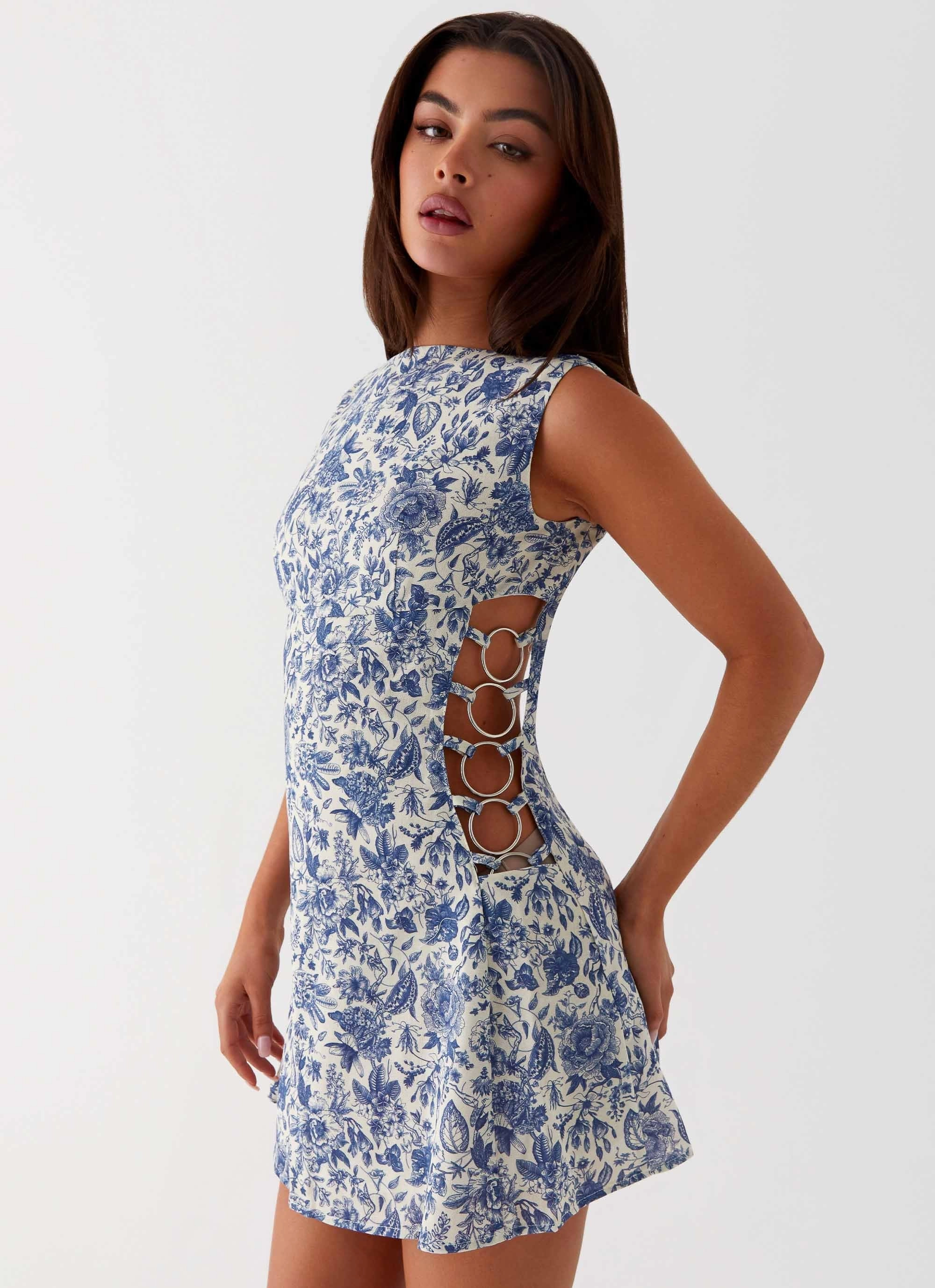 Grace Base All Season Style Indigo Bloom Linen Mini Dress - Blue Paisley