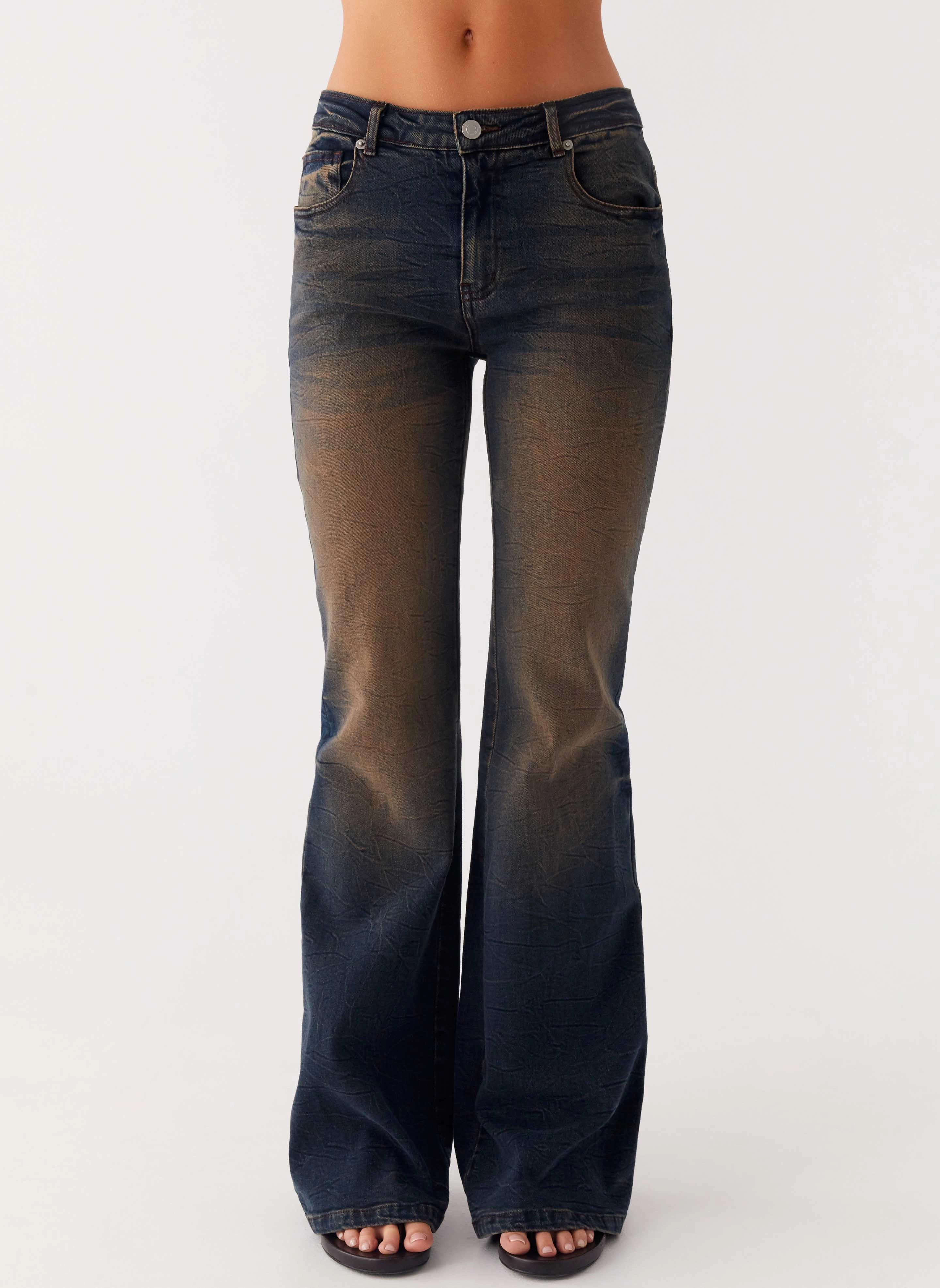Oregon Flared Jeans - Dirty Black Wash Timeless Look