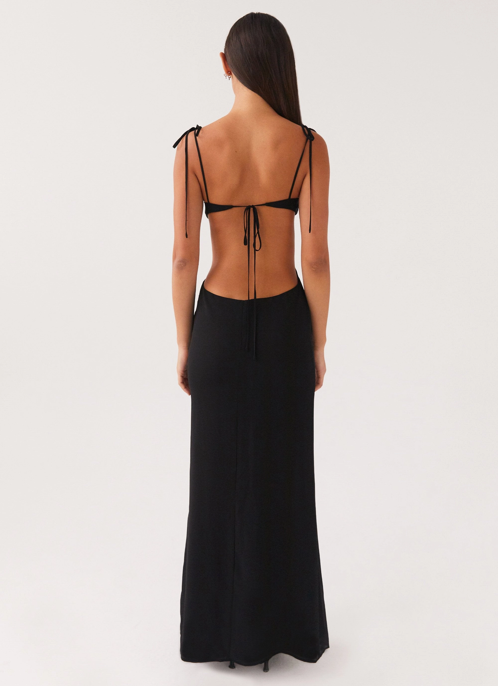 Tyra Ruched Maxi Dress - Black Comfortable Look