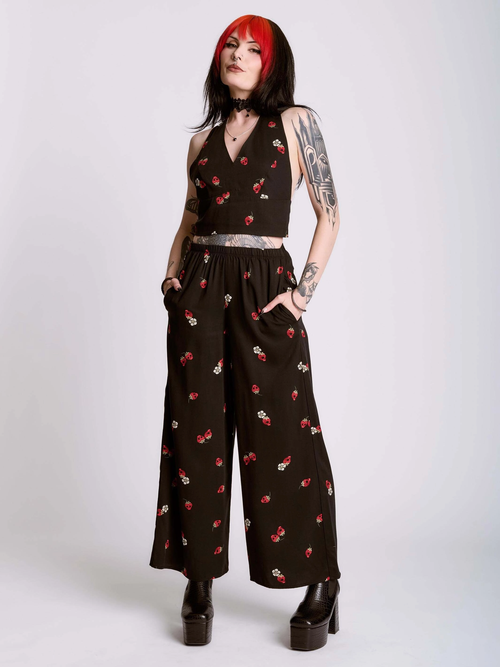 Strawberry Skull Woven Halter EnergyReturning Midsole Reliable Quality