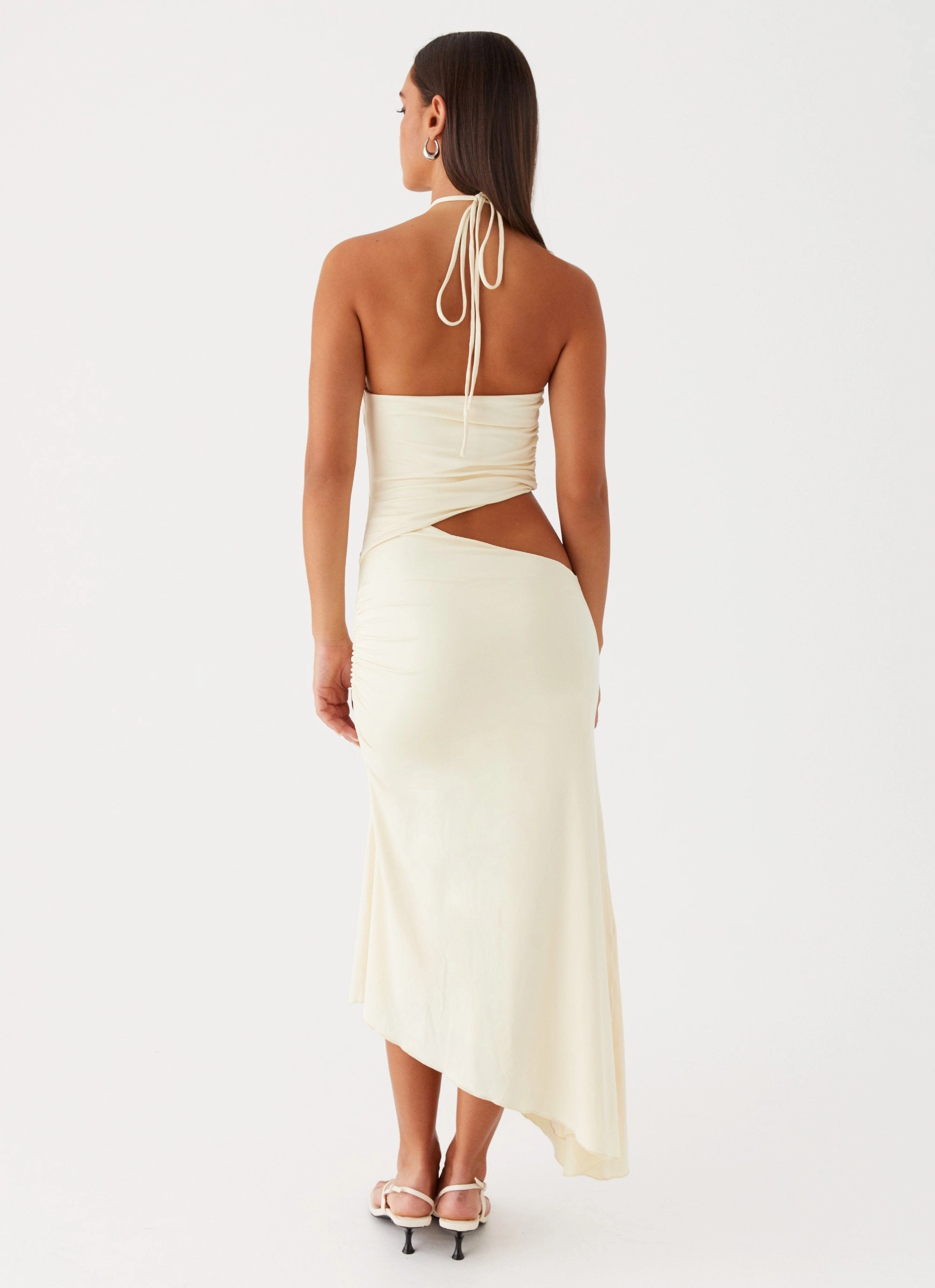 Tasha Maxi Dress - Lemon Easy Vibe Flattering Look