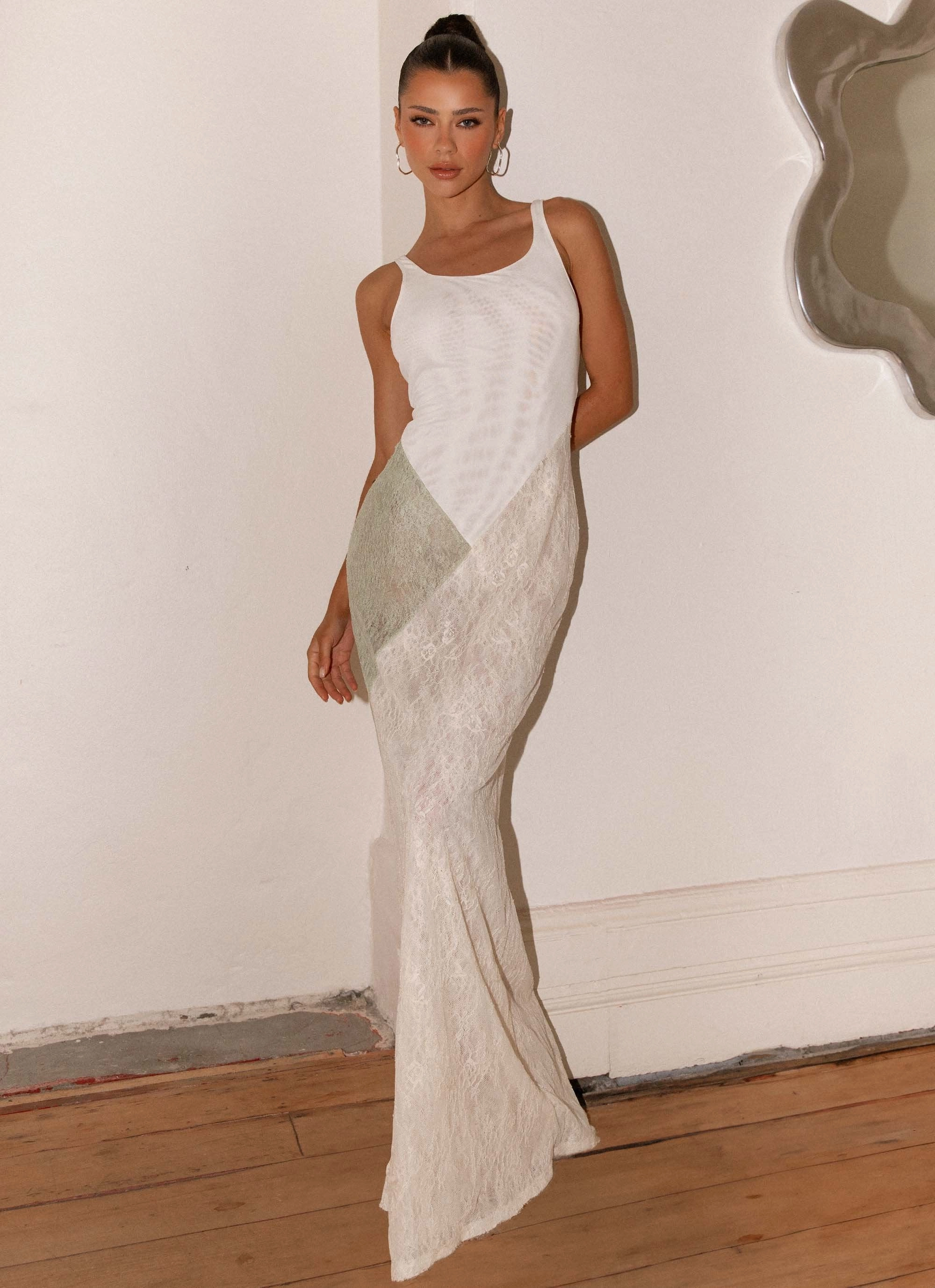 Theater-Night Work Friendly Twilight Dreams Maxi Dress - Ivory